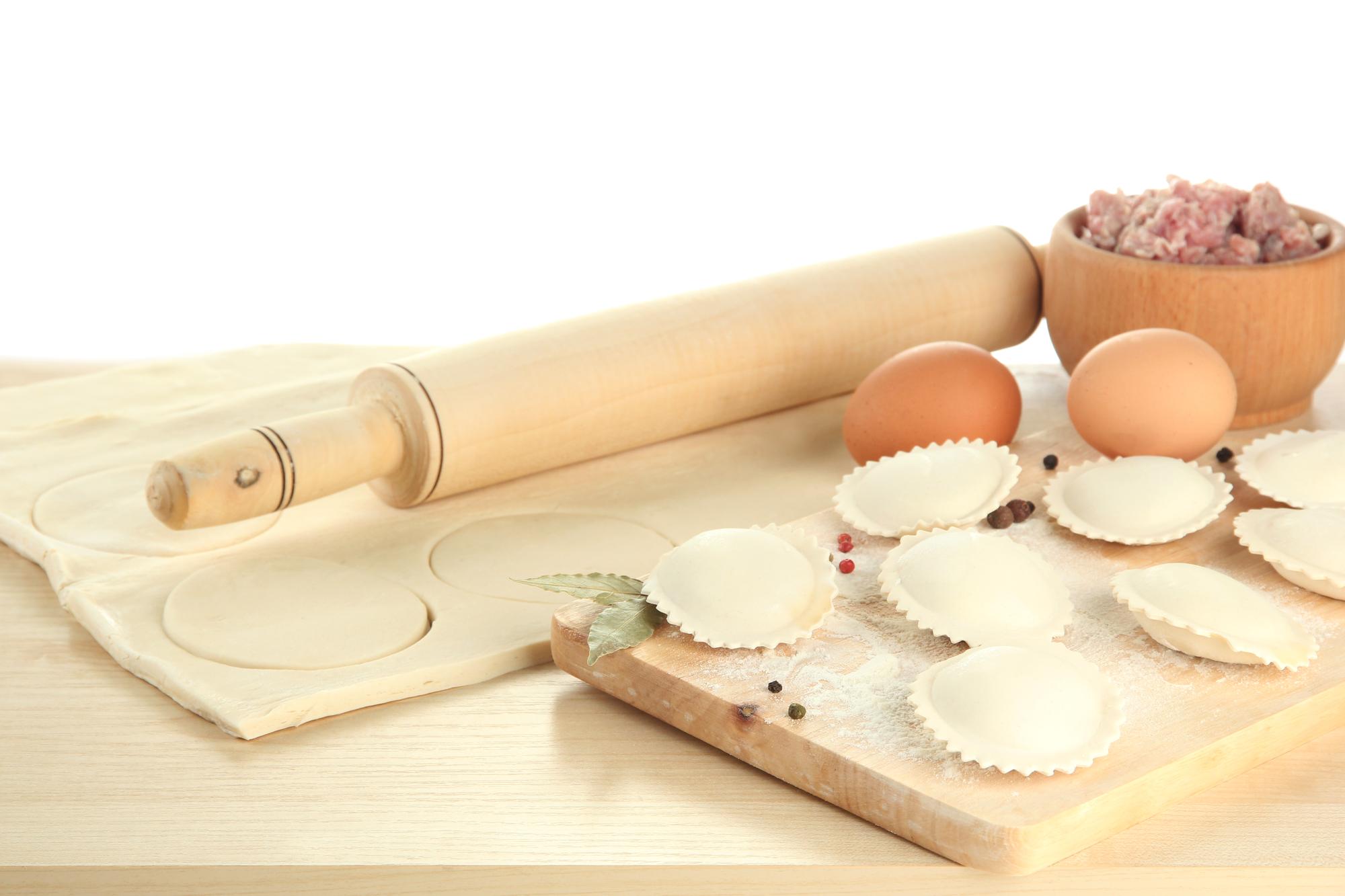 Baking station with arranged pastries